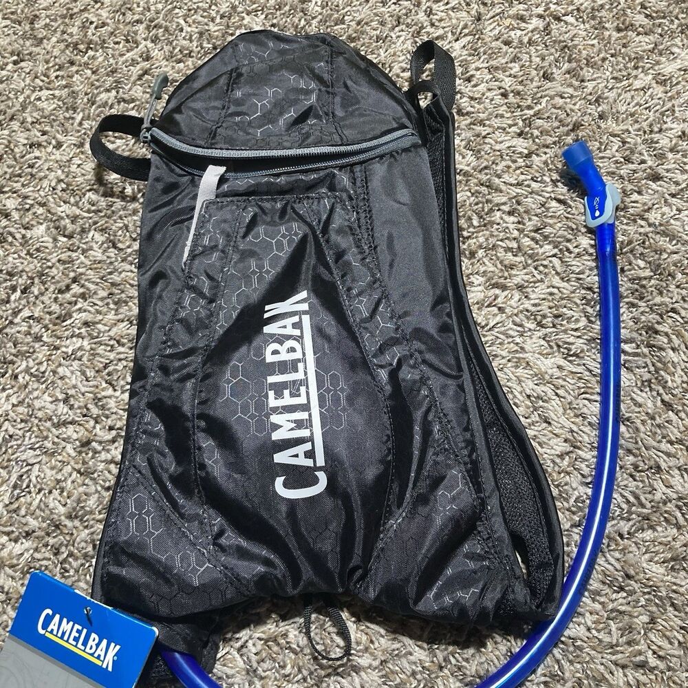 New CamelBak Rogue Hydration Pack Black 85oz. 2.5L Cycling Hiking Kayaking - Picture 4 of 7